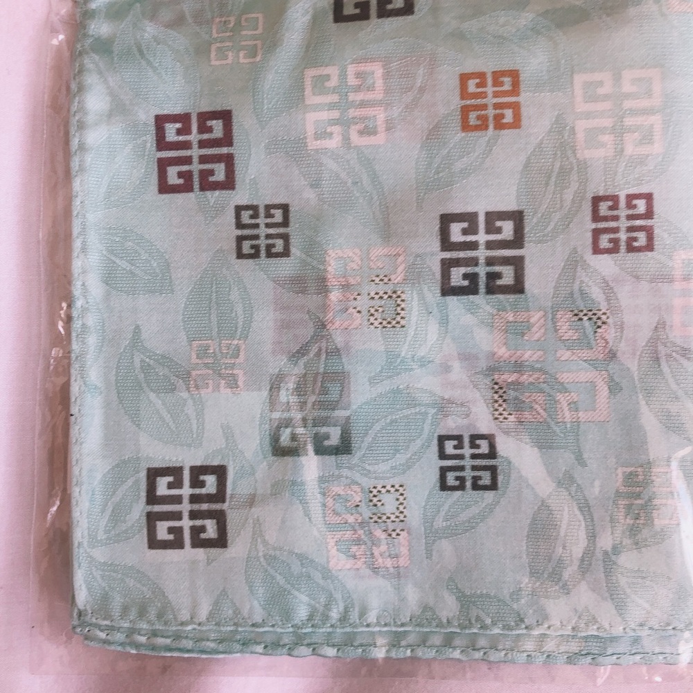 Rare GIVENCHY classic logo handkerchiefs, Scarves - Picture 3 of 8